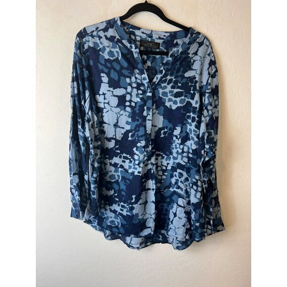 Diane Gilman Shades of Blue Sz 2X Animal Print Blouse Tunic Length - Picture 1 of 8